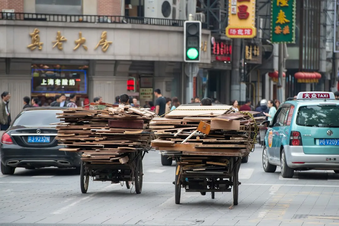 数控机床与加工中心对比：济南制造企业如何选择合适设备正文配图 1